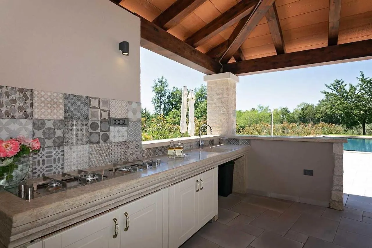 Villa Denis Kaštelir Сasa de vacaciones