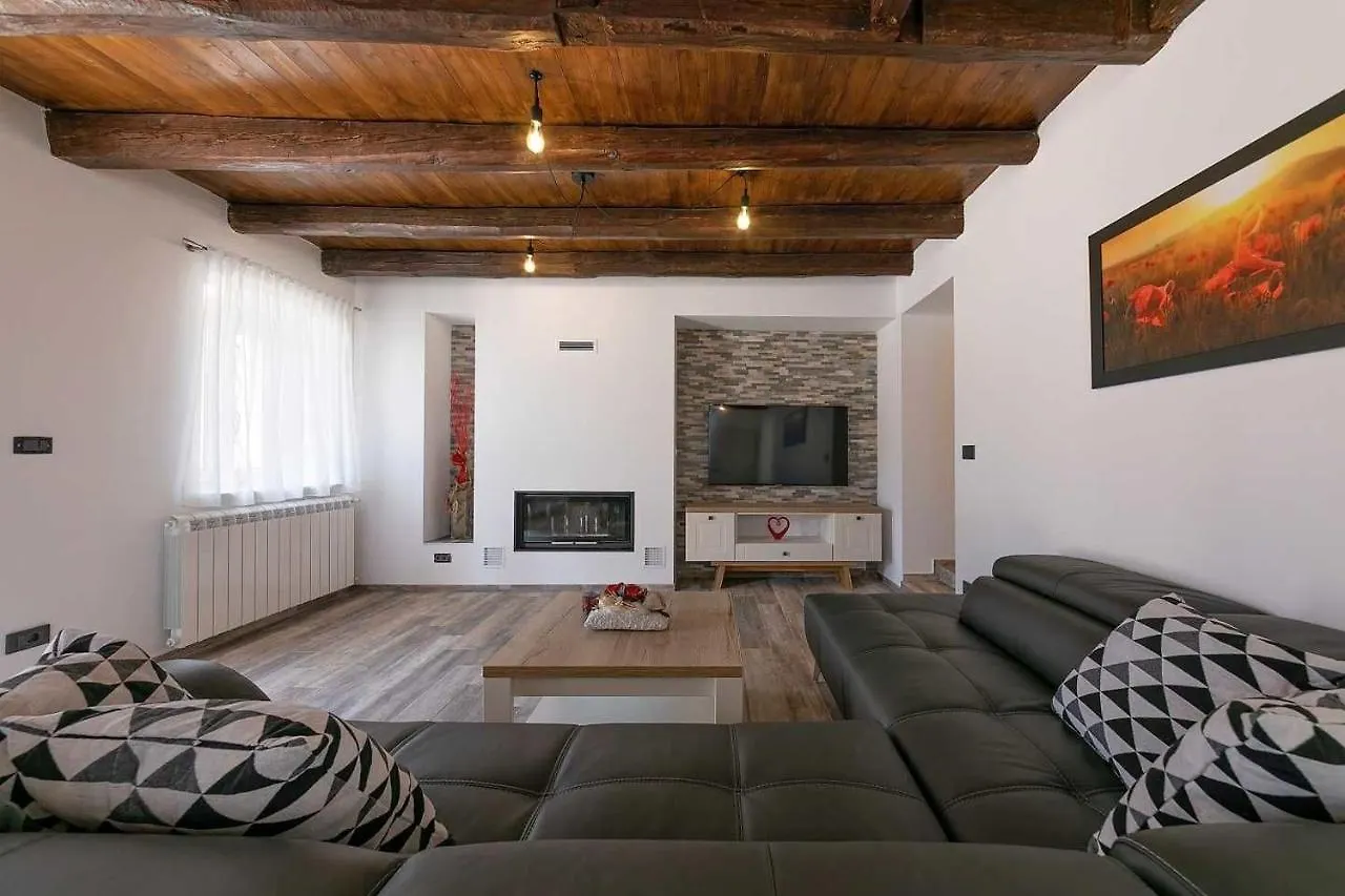 Villa Denis Kaštelir Сasa de vacaciones