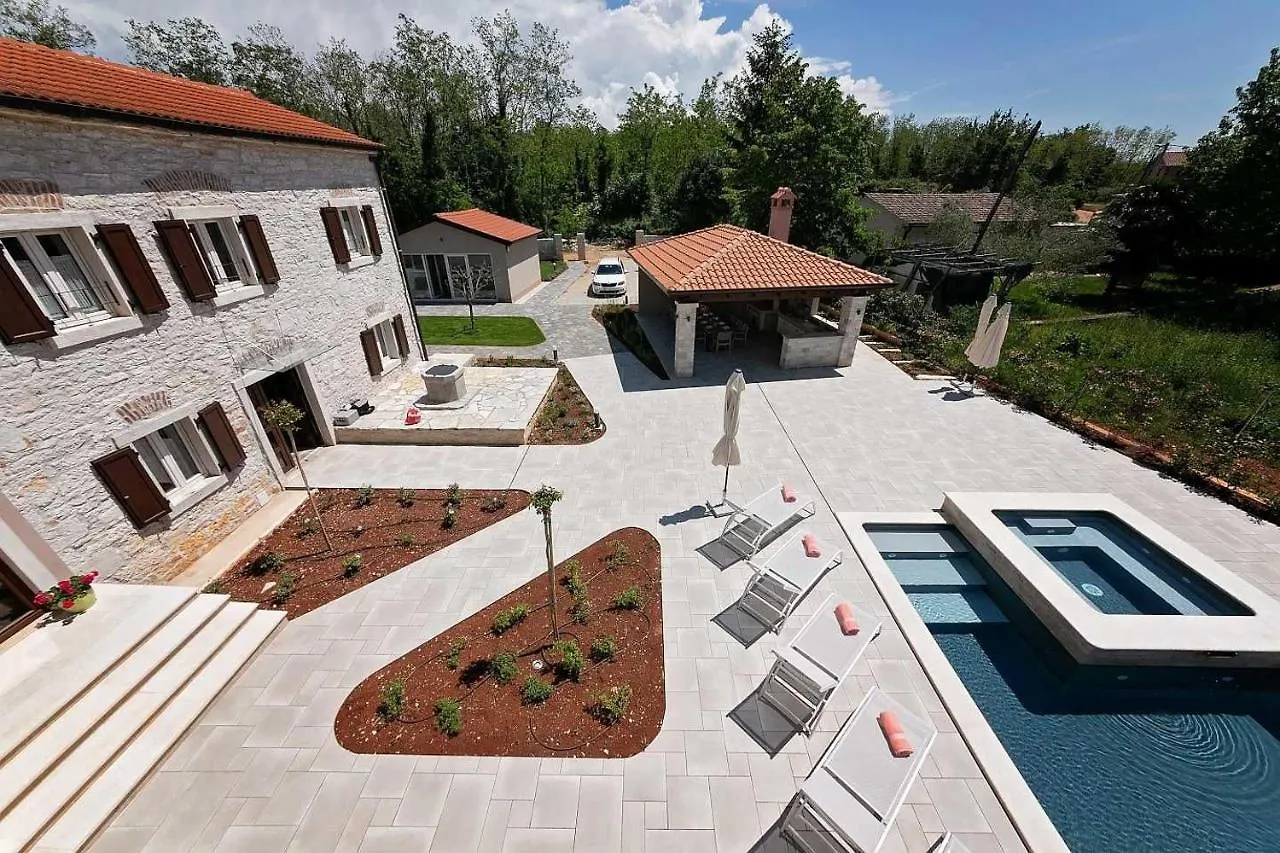 Villa Denis Kaštelir