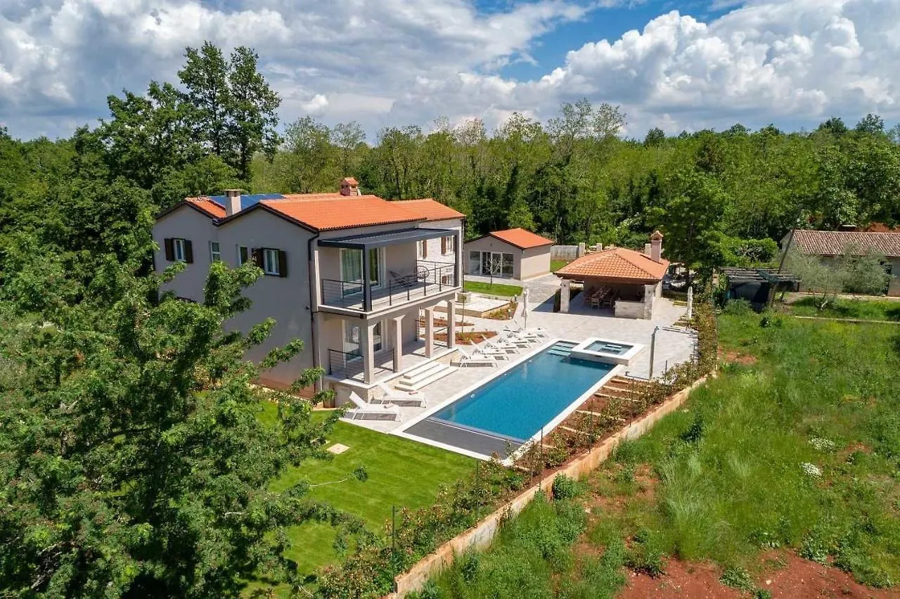 Villa Denis Kaštelir