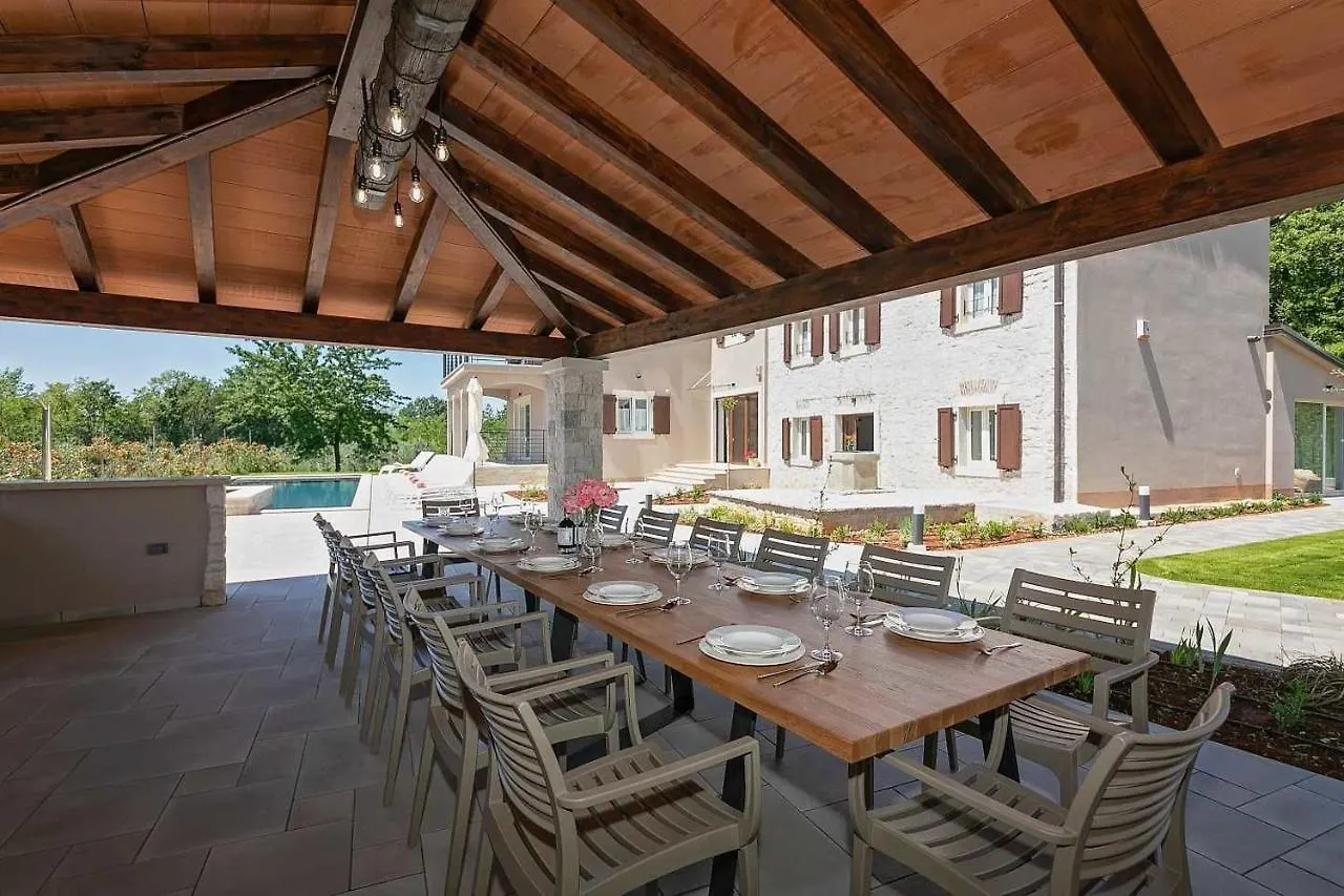 Villa Denis Kaštelir