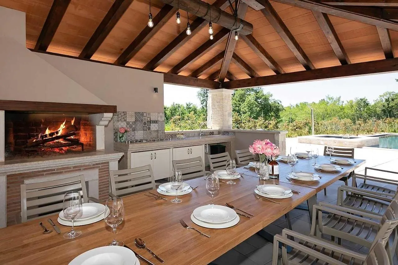Villa Denis Kaštelir Croacia